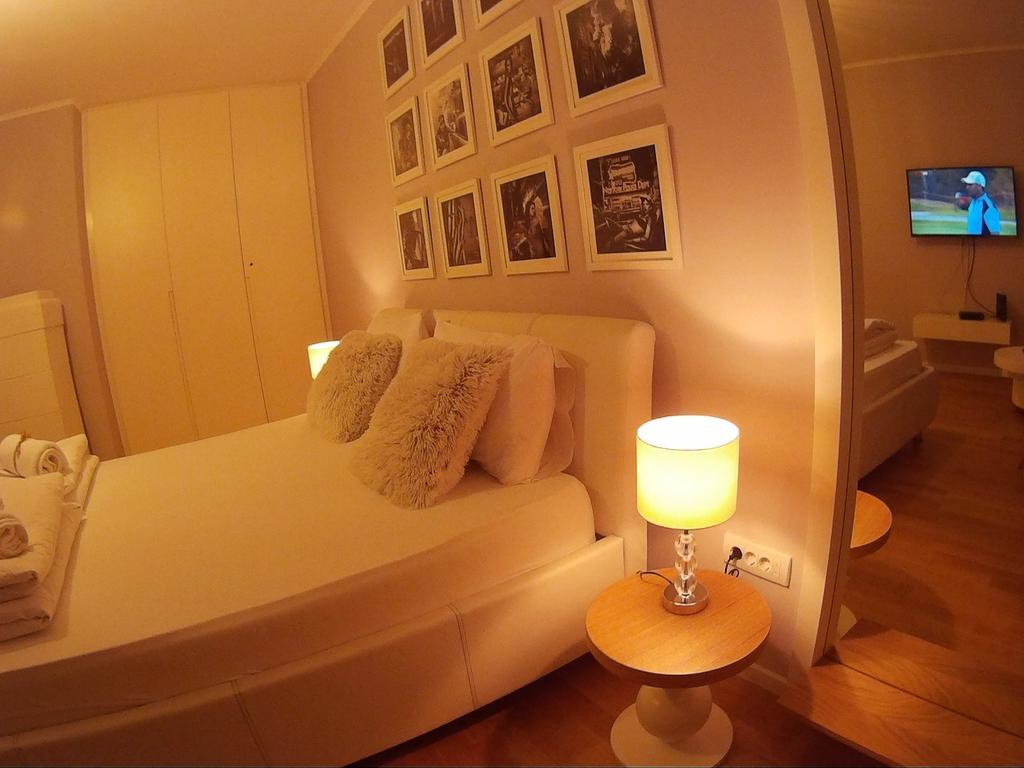 Balkan-Inn Parlament Lux Apartment 贝尔格莱德 外观 照片